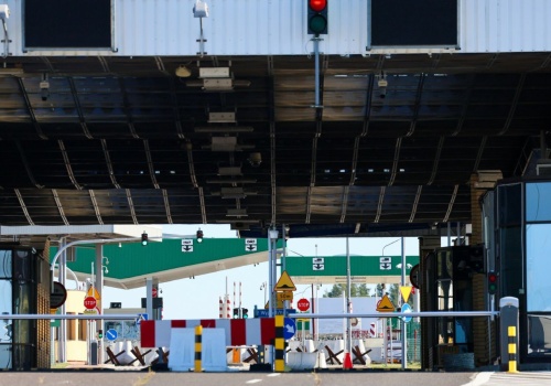 Zmiany na przejściach granicznych w całym kraju. Szef MSWiA informuje