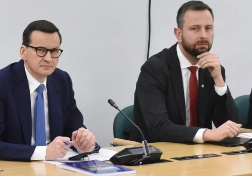 Nowa partia na horyzoncie? „Morawiecki i Kosiniak-Kamysz wyczuli zmianę nastrojów”