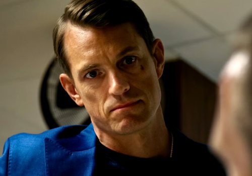 Po 15 latach w Hollywood Joel Kinnaman uważa, że jego szwedzki jest trochę zardzewiały