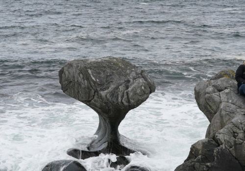 To miejsce wygląda jak z innej planety. Magiczna skała, którą rzeźbiła natura