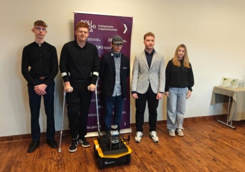 Kwietniowy dodatek “Z życia szkoły”. Co słychać w IV Liceum Ogólnokształcącym im. H. Sienkiewicza?