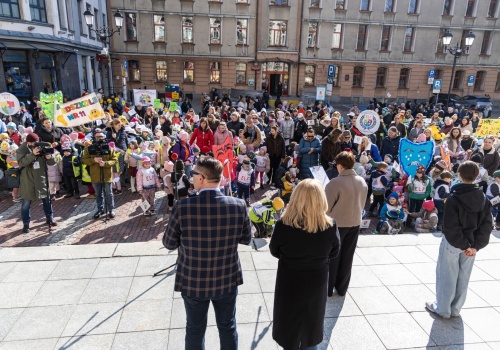 Marsz na Światowy Dzień Świadomości Autyzmu