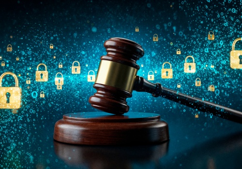 Polska wdraża unijne przepisy o hakerach z 2013 roku. Żurek: „dostosowujemy prawo do nowych form przestępczości