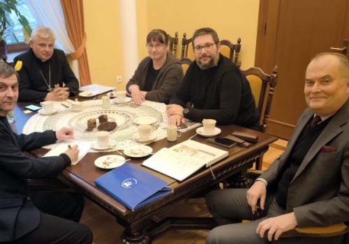 Łódzka komisja ds. pedofilii w Kościele będzie działać dalej. Kard. Krajewski potwierdził decyzję