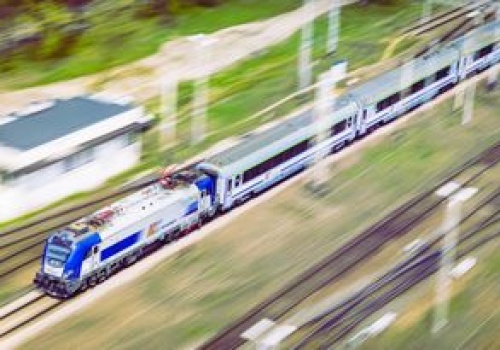 Polacy pokochali kolej. Nowe dane wskazują na rekordy w całym kraju