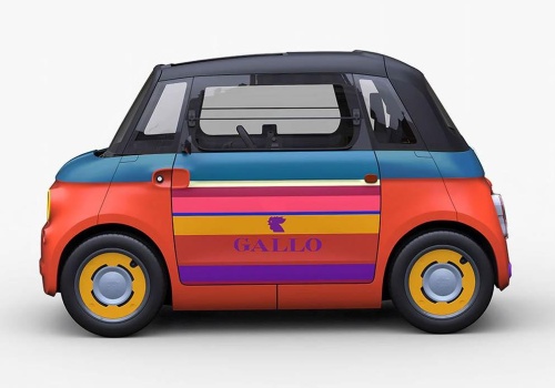 Fiat Topolino wraca do Mediolanu z edycją Gallo 2026. Tym razem gra kolorem corallo i modą