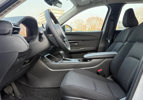 Nowy japoński SUV wyprzedził tanie chińskie modele. Wystarczył sprawdzony silnik 2.5 l i rozsądna cena