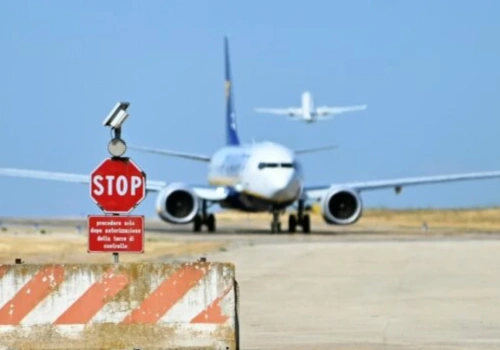 Alarm na europejskich lotniskach. Paliwa może zabraknąć już wkrótce – podano kiedy