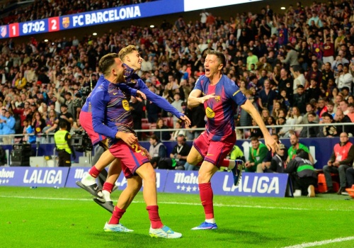 Lewandowski strzeli w derbach? Mecz Barcelona - Espanyol. Gdzie oglądać?