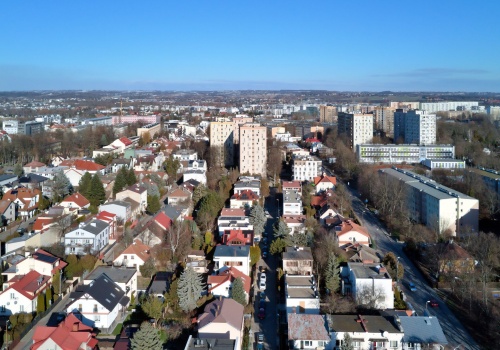 Górka Narodowa rośnie szybciej niż szkoły i usługi. Mieszkańcy płacą cenę rozwoju