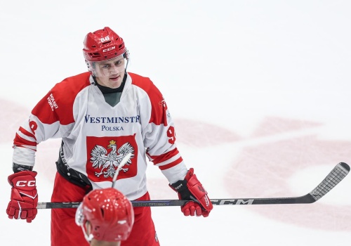Reprezentacja Polski w hokeju na lodzie wygrała z Litwą. W sobotę rewanż