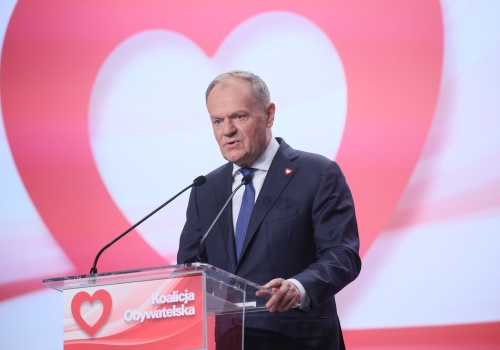 Donald Tusk o celach Rosji wobec Polski. „Piątka Putina to piątka Kaczyńskiego”