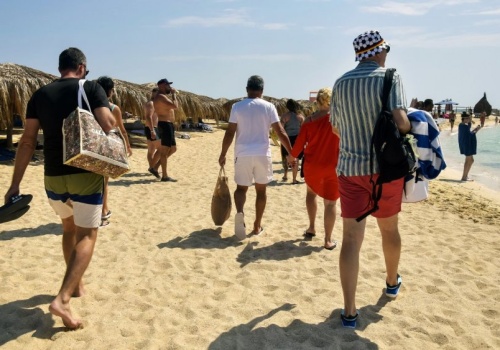 Król all inclusive jest tylko jeden. Polacy rezerwują masowo i za grosze