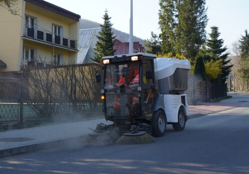 Brenna ma nową zamiatarkę. Rusza też akcja wspólnego sprzątania