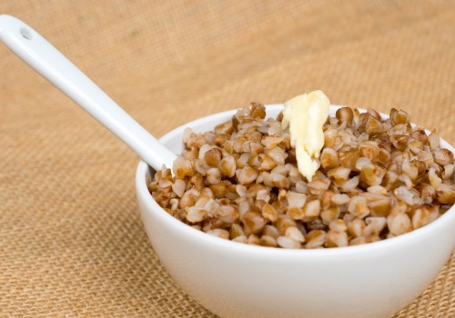 Syci na długo i pomaga schudnąć. Od dzisiaj jedz zamiast ziemniaków