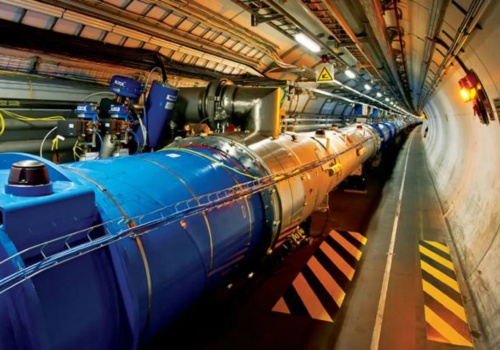 Przełomowe wieści z CERN: Naukowcy zmierzyli masę bozonu W. Czy Model Standardowy jest bezpieczny?