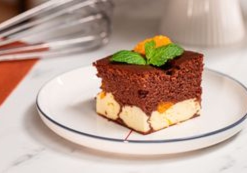 Sernikobrownie z mandarynkami rozpływa się w ustach. Nawet teściowa pochwali cię za to ciasto