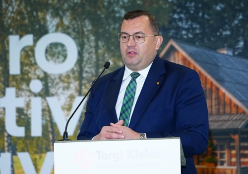 Minister Stefan Krajewski otworzył targi Agro&Active Travel w Targach Kielce