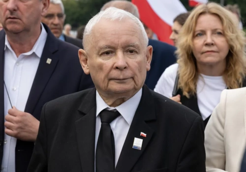 Zaskakujący zwrot u Kaczyńskiego. Będzie miał nowych sąsiadów