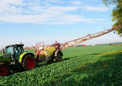 Błąd przy oprysku, który kosztuje plony. Zła wysokość belki obniża skuteczność zabiegu