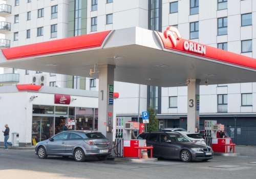 Orlen obniża ceny paliw! Kierowcy w końcu odetchną?