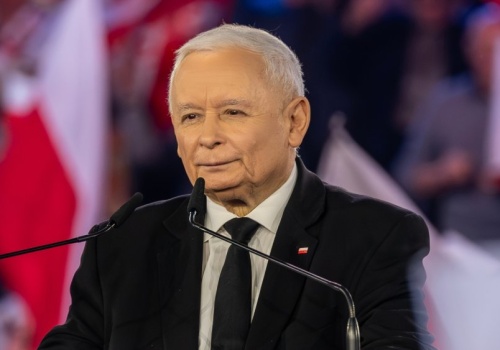 Kaczyński grzmiał na konwencji PiS. Zasugerował, kto może stworzyć 