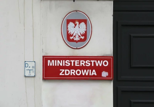 MZ: Wzrost badań diagnostycznych niebezpieczny dla pacjentów