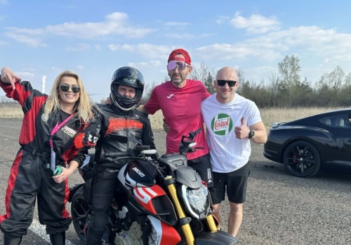 Ducati najszybsze, ale wygrali wszyscy. Emocje na lotnisku w Kazimierzu Biskupim