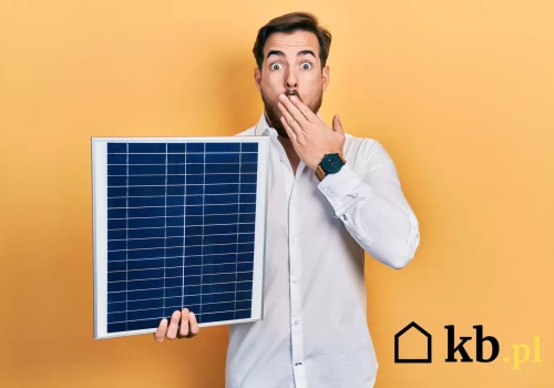 Zamontował panele za 2 tys. zł na balkonie. Spółdzielnia kazała je zdjąć