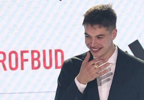 Nasz bohater olimpijski otrzymał niezwykły prezent. Jego reakcja to hit!