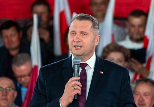 Czarnek: powrócimy do budowy elektrowni jądrowej w Koninie