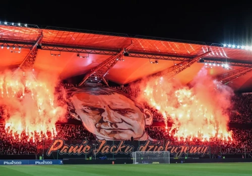 Legia Warszawa z sercem dla Jacka Magiery. Poruszające sceny na trybunach
