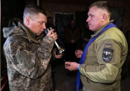 Zmartwychwstanie Pańskie na wojennym froncie. W ciszy i w skupieniu