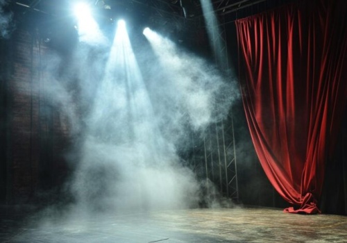 GUS: w 2025 r. teatry i instytucje muzyczne przyciągnęły 13 mln widzów i słuchaczy