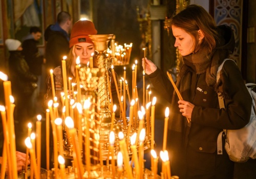 Do Polski dotar Święty Ogień z Jerozolimy