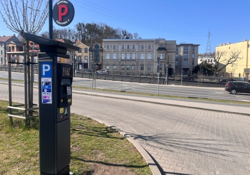 Bydgoszczanie jak płacą za parkowanie wolą plastik niż gotówkę