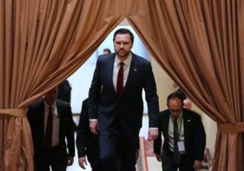 Vance ostrzega Iran. 