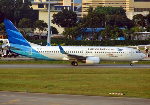 Indonezja podnosi opłaty paliwowe na lotach krajowych
