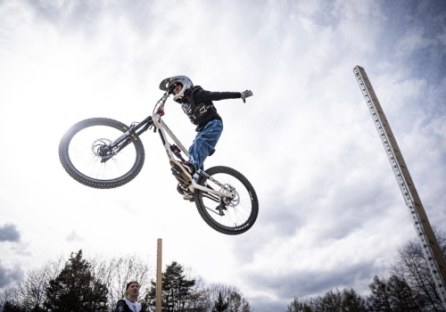 Sezon downhillowy startuje na górze Żar. Przed nami pierwsza runda National Downhill League 2026