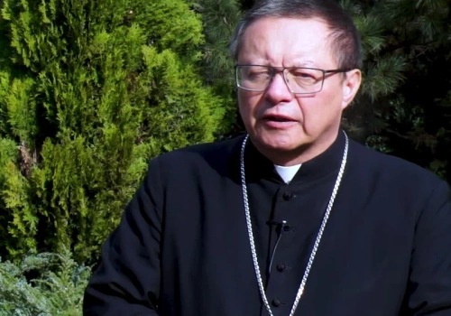 Wszyscy obrońcy kard. Rysia. Pan Foxman i rabin Skórka ślą listy poparcia