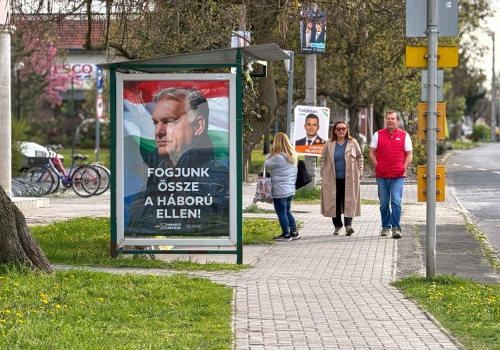 „Węgry w ruinie”, czyli jak Orbán przez 16 lat demolował gospodarkę. Wielka przestroga dla Polski