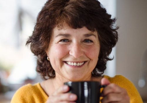 Ten napój to balsam dla jelit. Wystarczy kilka łyków dziennie