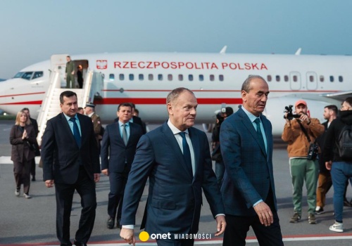 Ważne spotkania Donalda Tuska w Azji. Premierowi towarzyszy delegacja