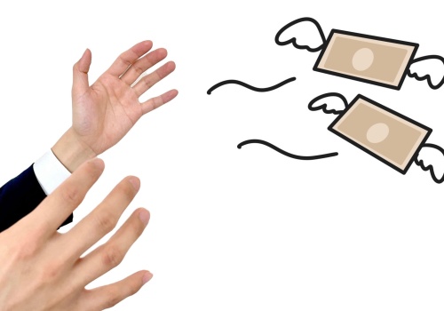 Błędy, które kosztują fortunę. Gdzie uciekają pieniądze?