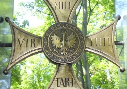 IPN: krzyż Virtuti Militari wystawiony na ukraińskim serwisie aukcyjnym to oryginał