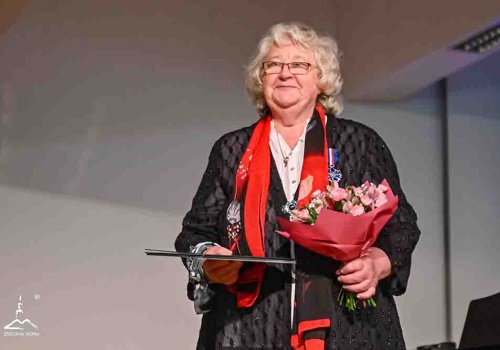 Zielona Góra. Profesor Lidia Kataryńczuk-Mania uhonorowana medalem „Zasłużony Kulturze Gloria Artis”