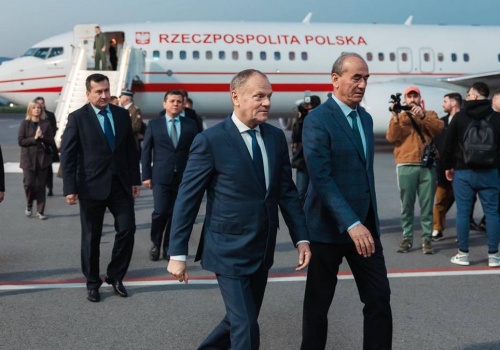 Donald Tusk z historyczną wizytą w Azji. Kilka krajów na liście