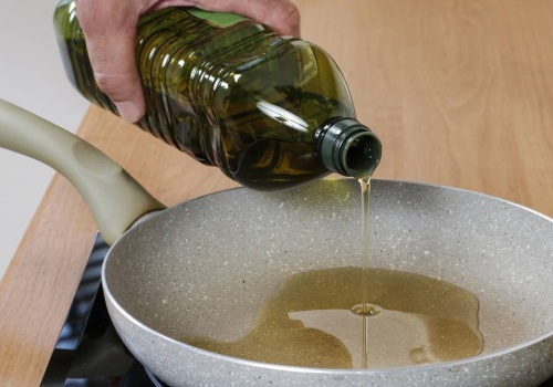 Czy można smażyć na oliwie z oliwek? Dietetyczka mówi wprost