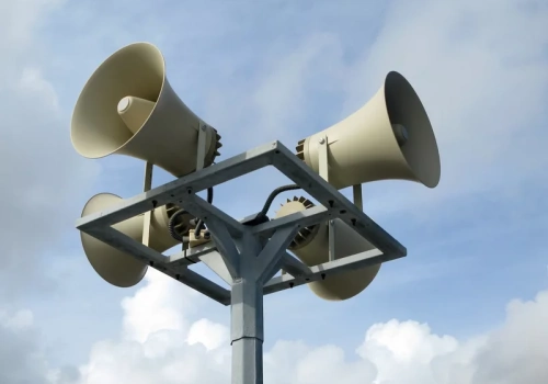 Warszawa uruchomi syreny alarmowe. Pilny komunikat dla mieszkańców