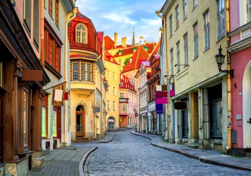 Nadbałtycka stolica bije rekordy popularności. Turyści wolą ją od Helsinek czy Sztokholmu